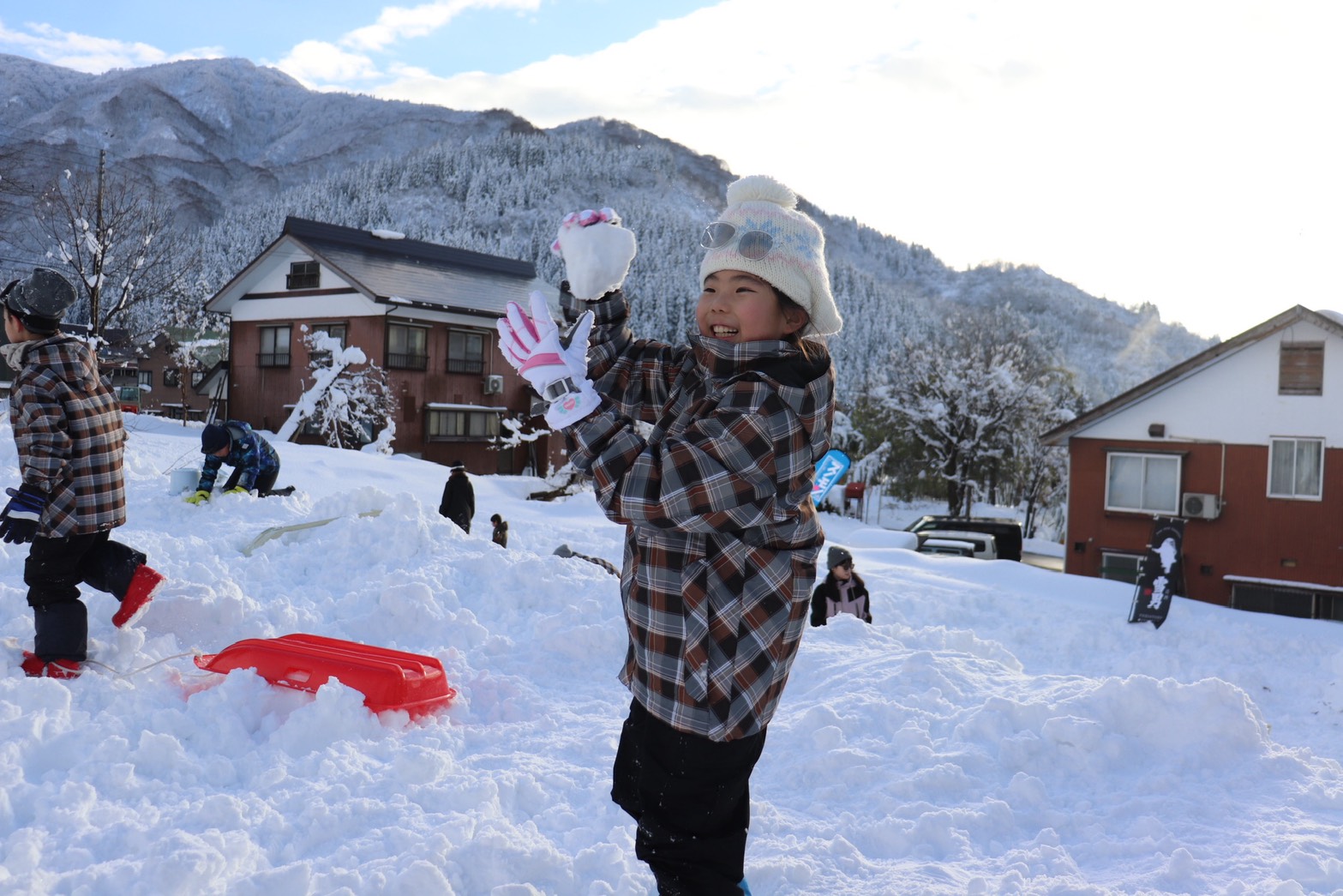 winter-snow-play5
